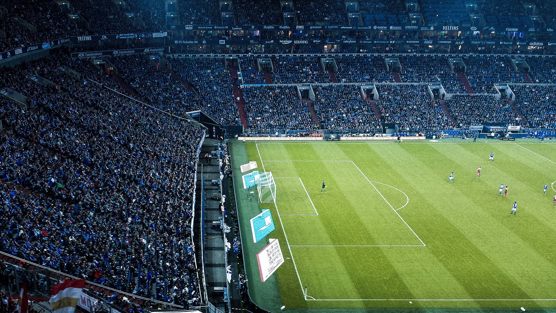 梅西为世界杯梦想继续努力，C罗称“世界杯只是杯赛”——足球天赋的两种态度