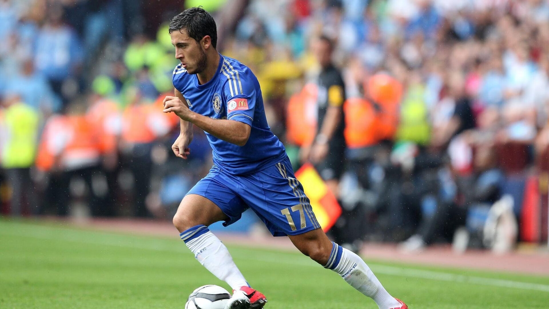 曼联两丢球暴露相同问题，一人防守遭痛批，曼联11秒遭闪击